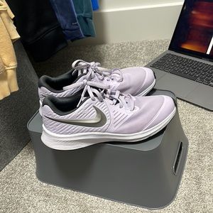 Purple Nike running shoes size 7